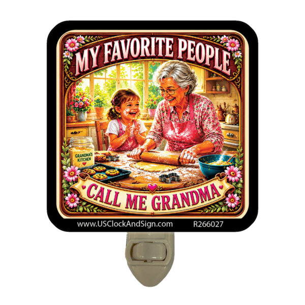 Alternative view of My Favorite People call me Grandma